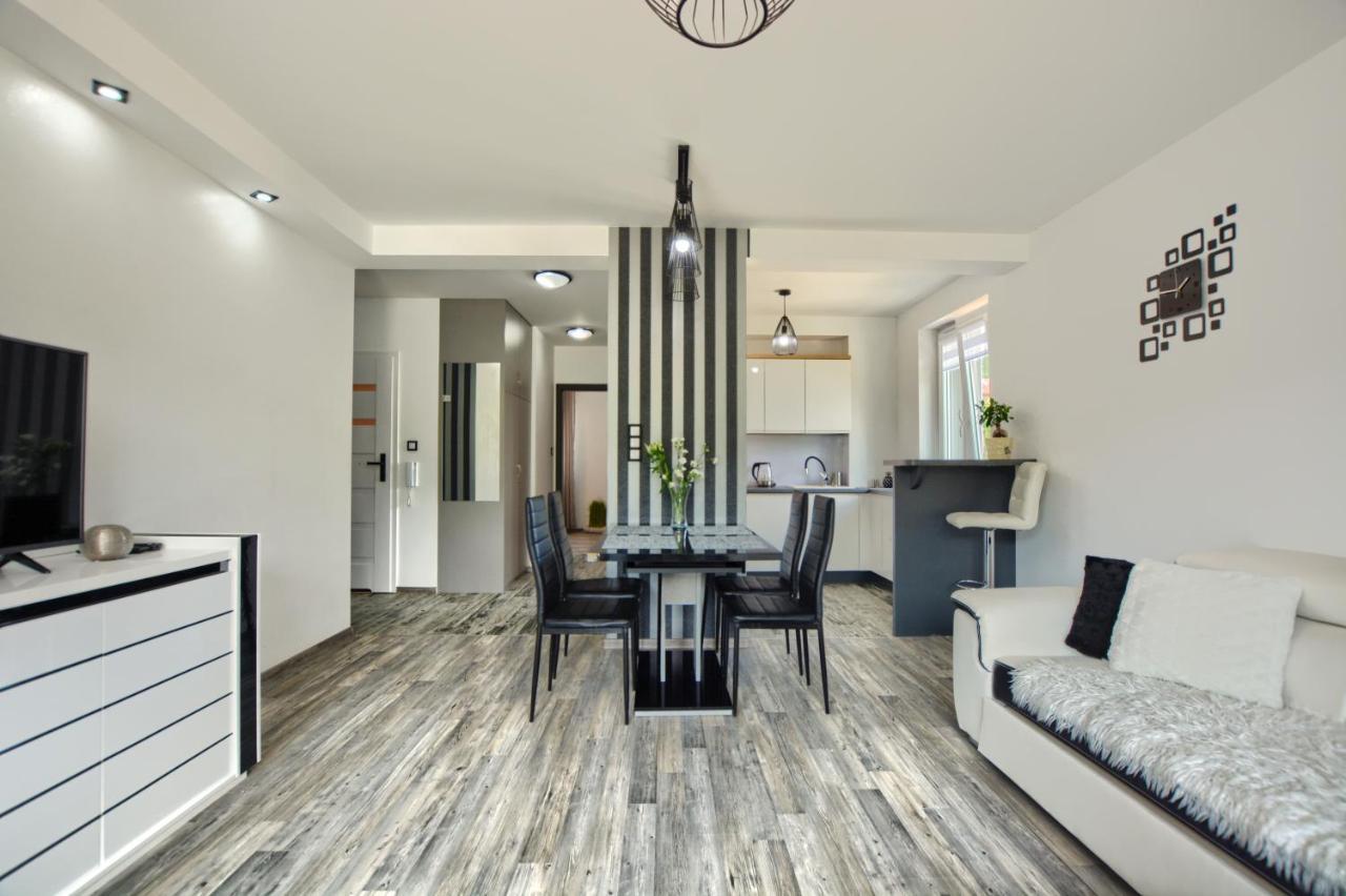 Apartament Glamour اوسترزوكي دولن المظهر الخارجي الصورة